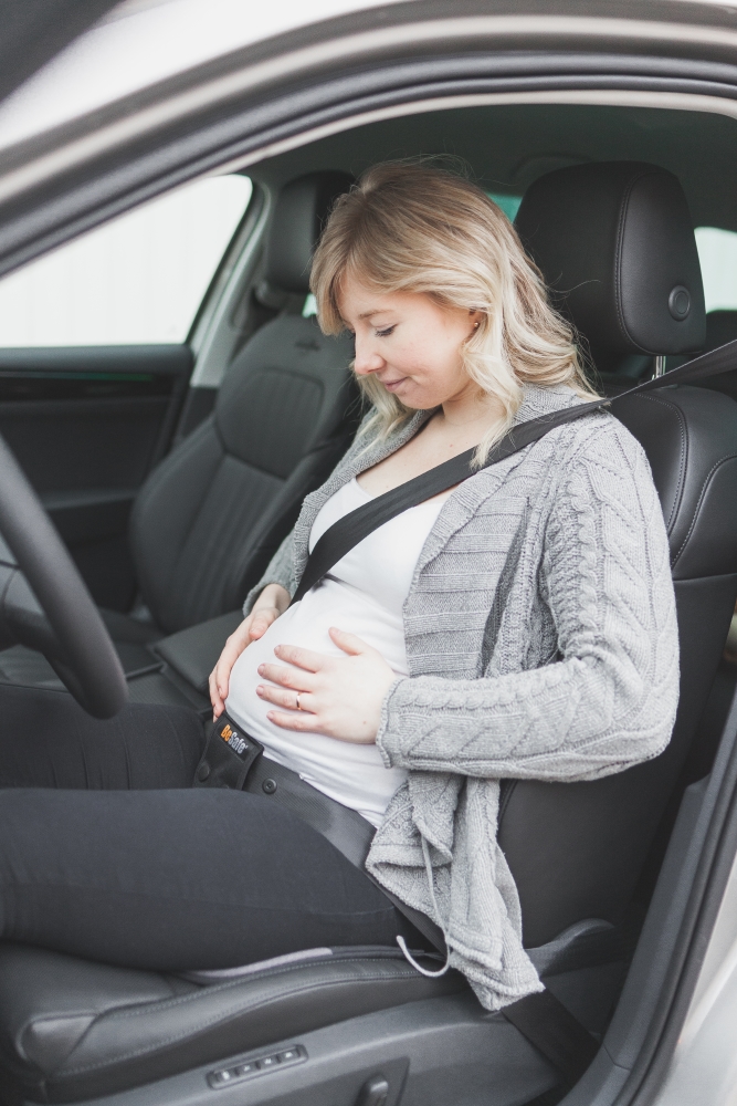 Schwanger Auto fahren - nur mit Gurtsystem für Schwangere