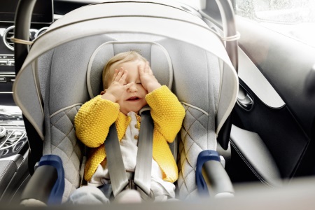 Viel Spaß und Sicherheit auf jeder Fahrt im Baby-Safe 2 i-Size